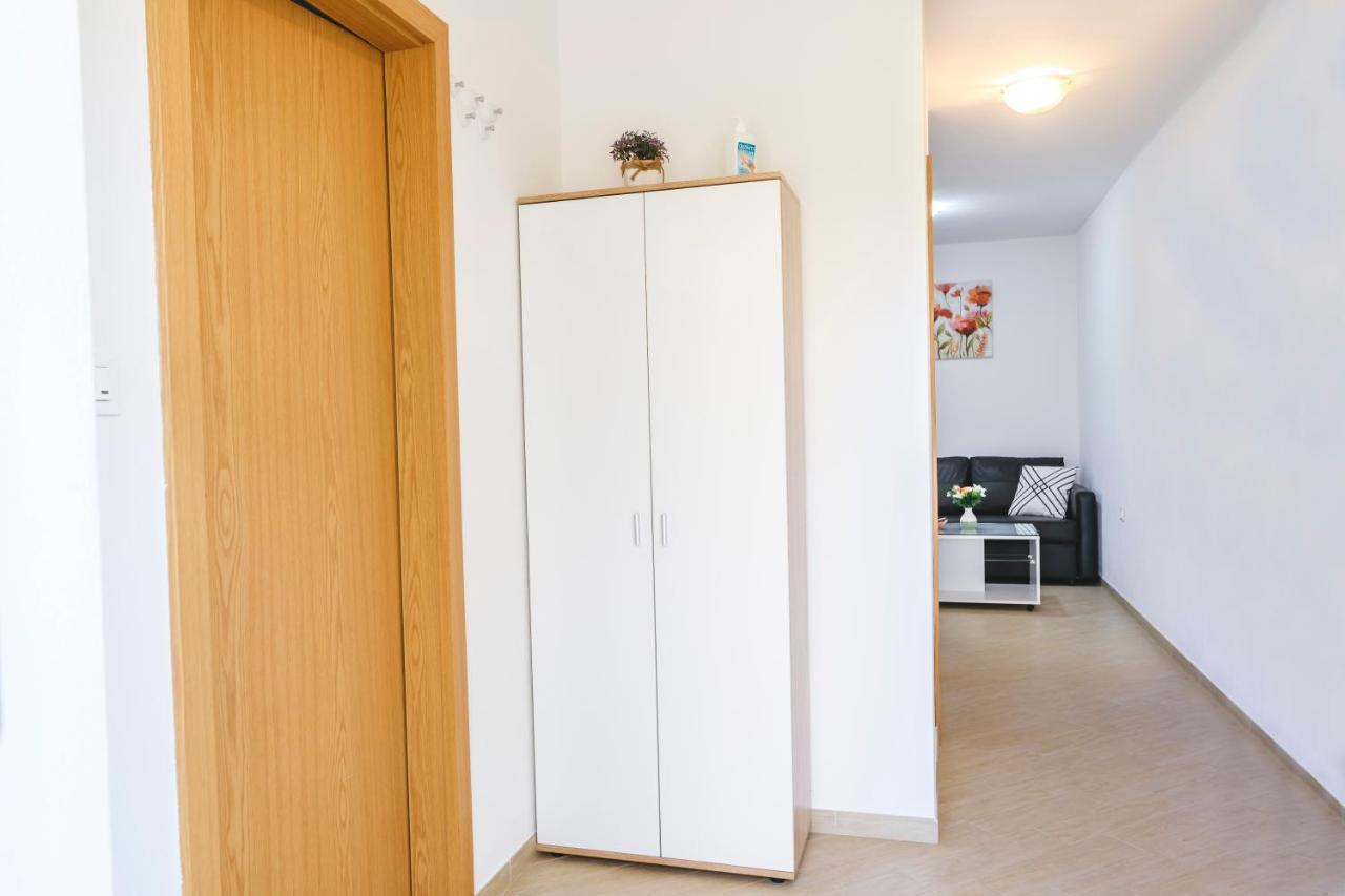 Apartments Mirela Копер Екстер'єр фото